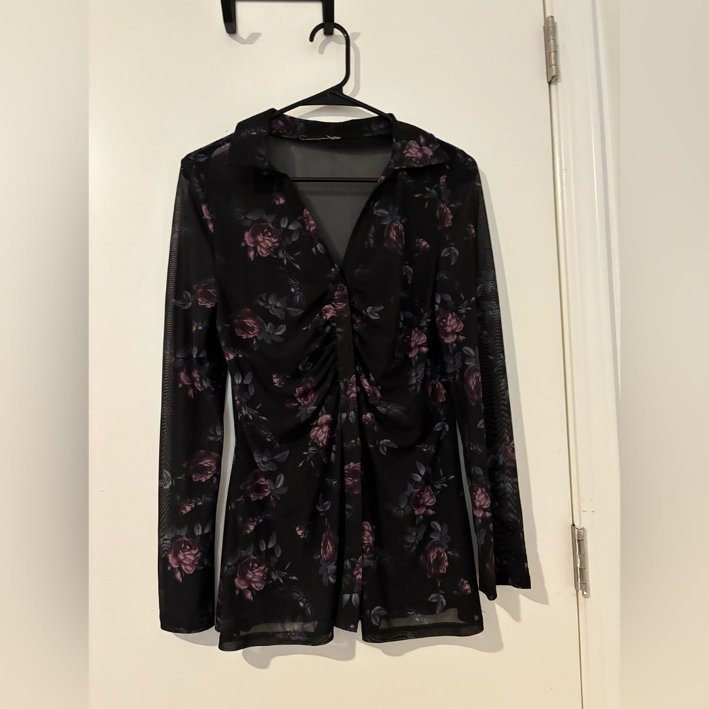 Source Unknown Black and Pink Ruched Long Sleeve Blouse